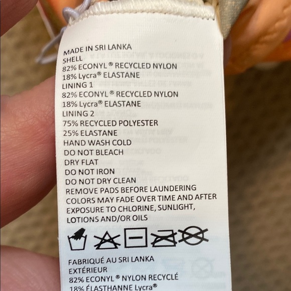 Prana colorful high neck quick drying swim top w/ removable cups size X Large - Picture 4 of 5